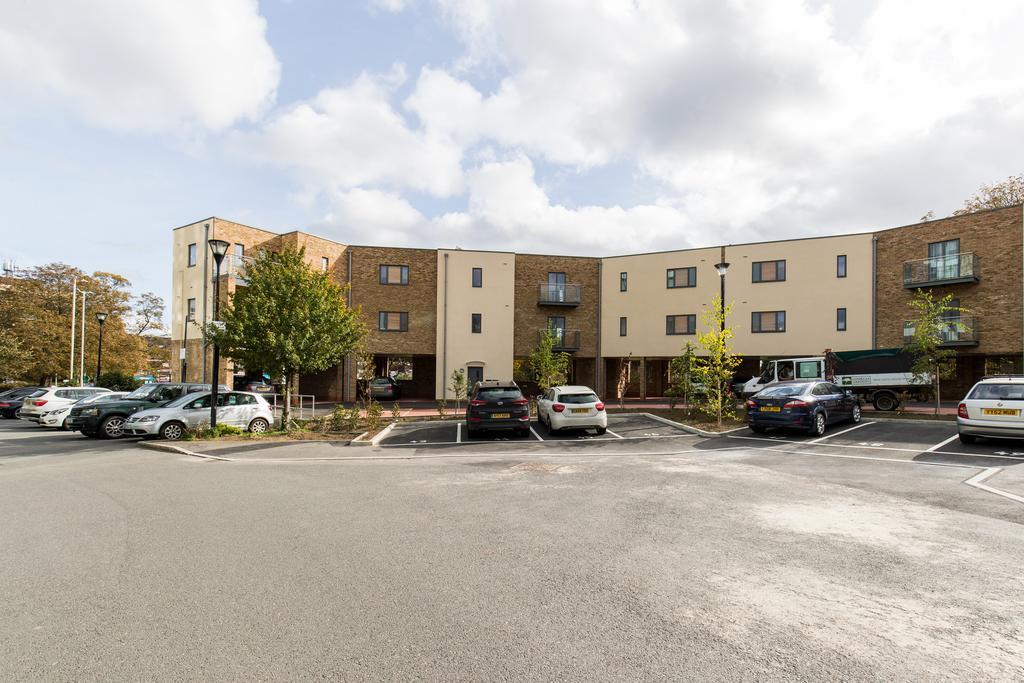 Abodebed Oval View Apartments Hemel Hempstead Eksteriør billede